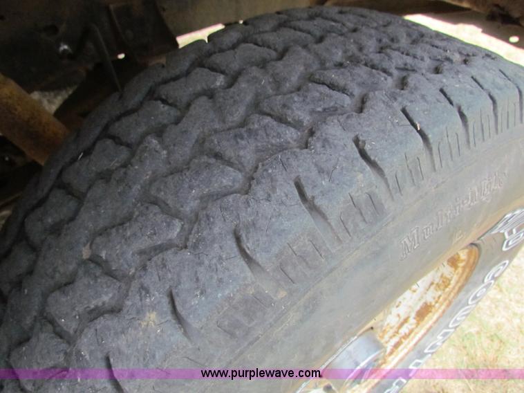 image for item B7393 1979 Chevrolet Bonanza 10 pickup truck