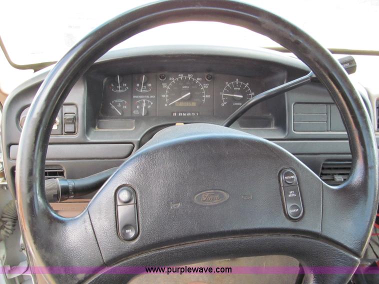 image for item C2403 1997 Ford F350 XL pickup truck