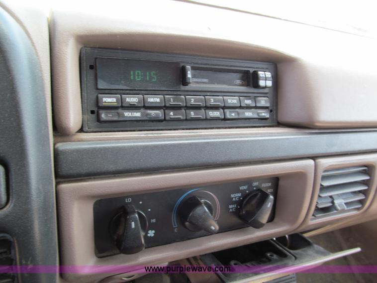 image for item C2403 1997 Ford F350 XL pickup truck