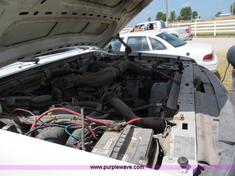 image for item C2403 1997 Ford F350 XL pickup truck