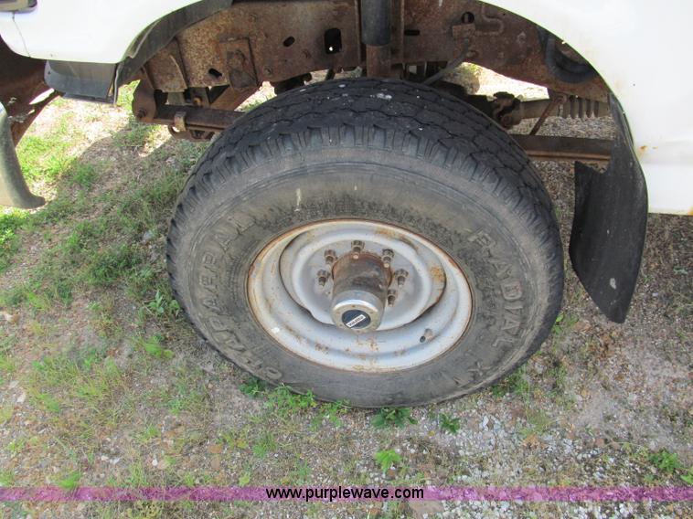 image for item C2403 1997 Ford F350 XL pickup truck