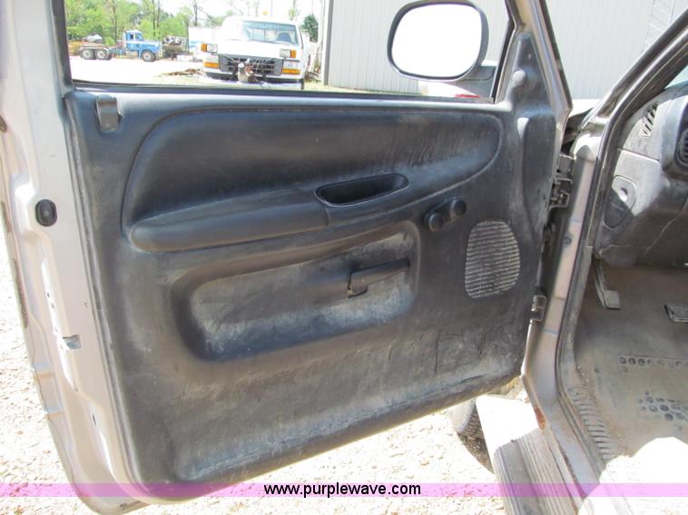 image for item C2404 1998 Dodge Ram 2500 pickup truck