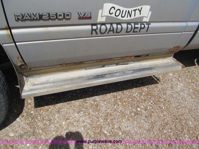 image for item C2404 1998 Dodge Ram 2500 pickup truck