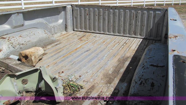 image for item C2404 1998 Dodge Ram 2500 pickup truck