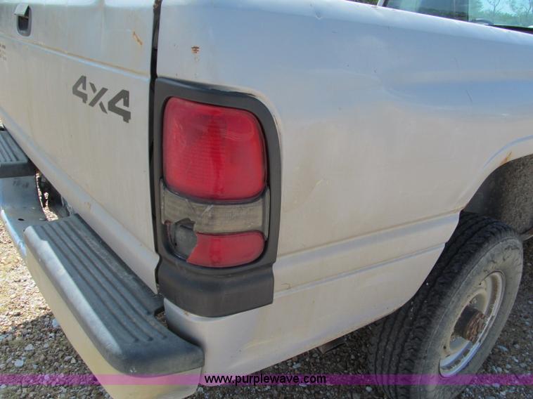 image for item C2404 1998 Dodge Ram 2500 pickup truck