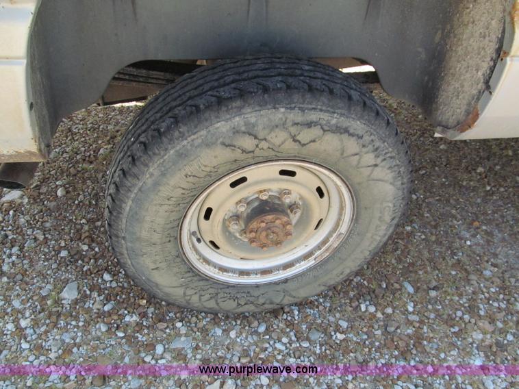 image for item C2404 1998 Dodge Ram 2500 pickup truck