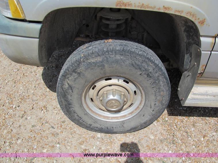 image for item C2404 1998 Dodge Ram 2500 pickup truck
