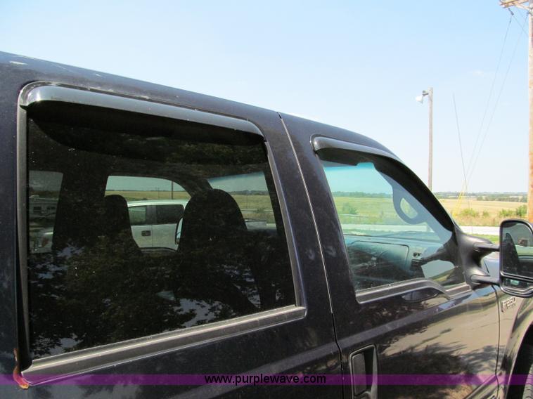 image for item C2431 2001 Ford F250 XLT Super Duty Crew Cab pickup truck