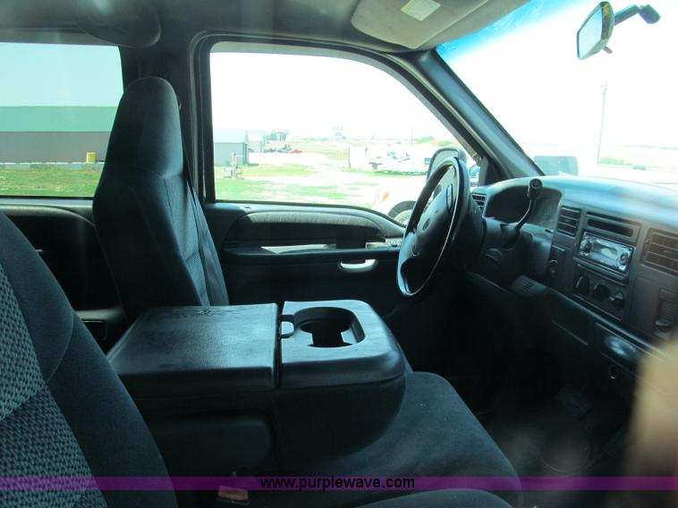 image for item C2431 2001 Ford F250 XLT Super Duty Crew Cab pickup truck