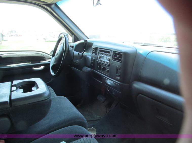 image for item C2431 2001 Ford F250 XLT Super Duty Crew Cab pickup truck