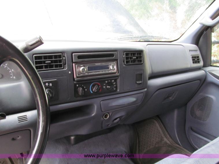 image for item C2431 2001 Ford F250 XLT Super Duty Crew Cab pickup truck