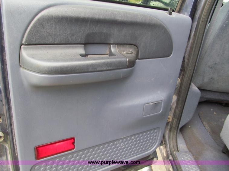 image for item C2431 2001 Ford F250 XLT Super Duty Crew Cab pickup truck