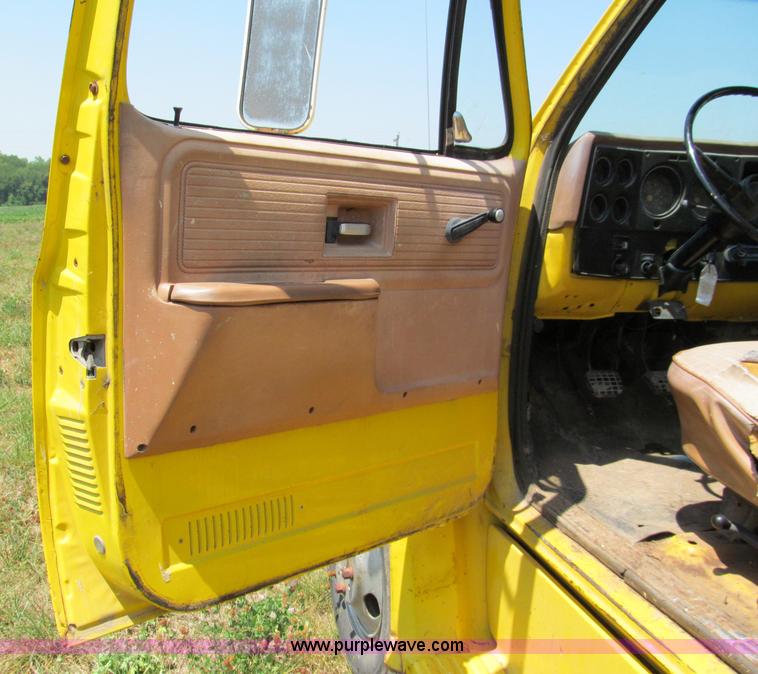 image for item C2434 1979 Chevrolet C60 Custom Deluxe bucket truck