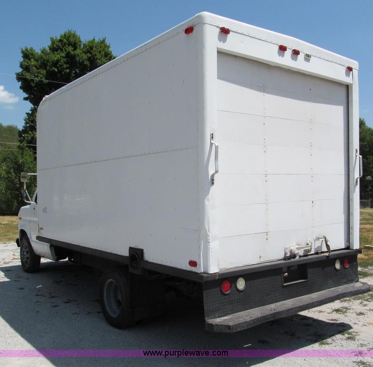 image for item C2438 1991 Ford E350 box truck