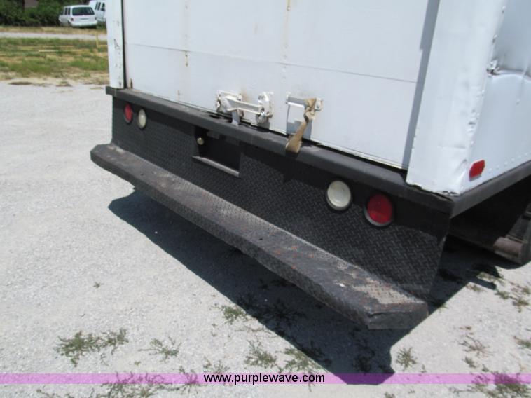 image for item C2438 1991 Ford E350 box truck