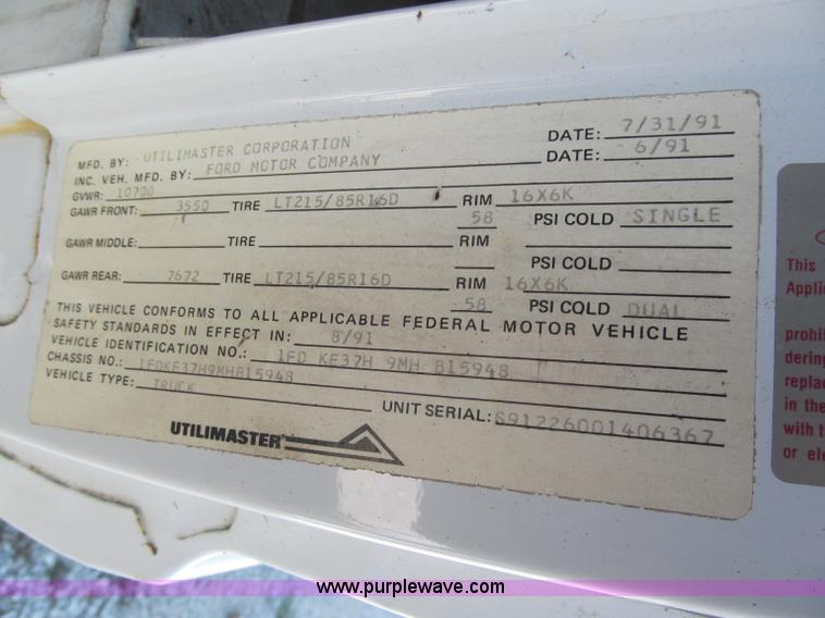 image for item C2438 1991 Ford E350 box truck