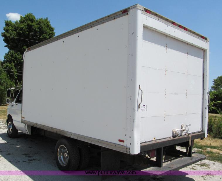 image for item C2439 1993 Ford E350 box truck