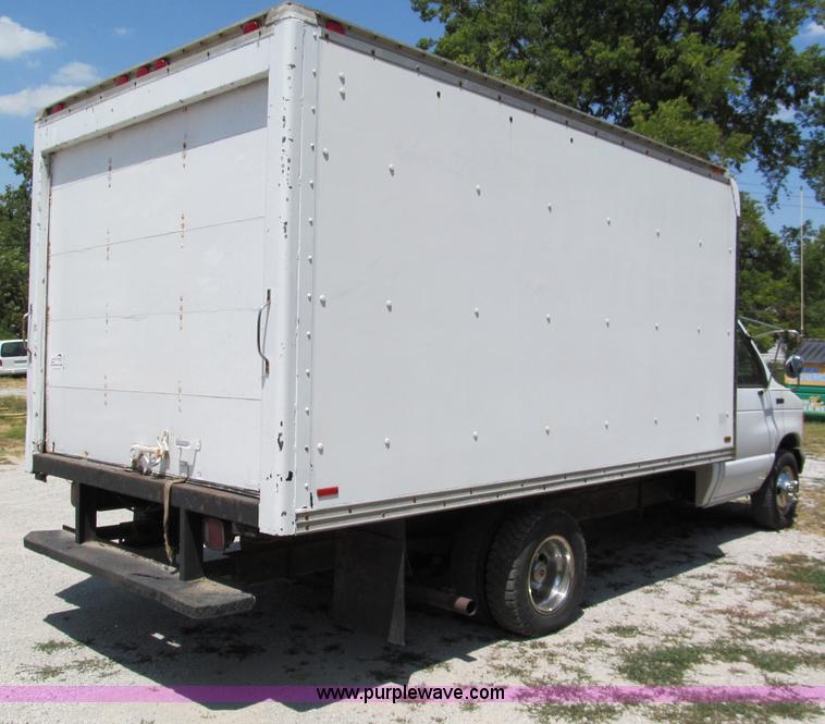 image for item C2439 1993 Ford E350 box truck