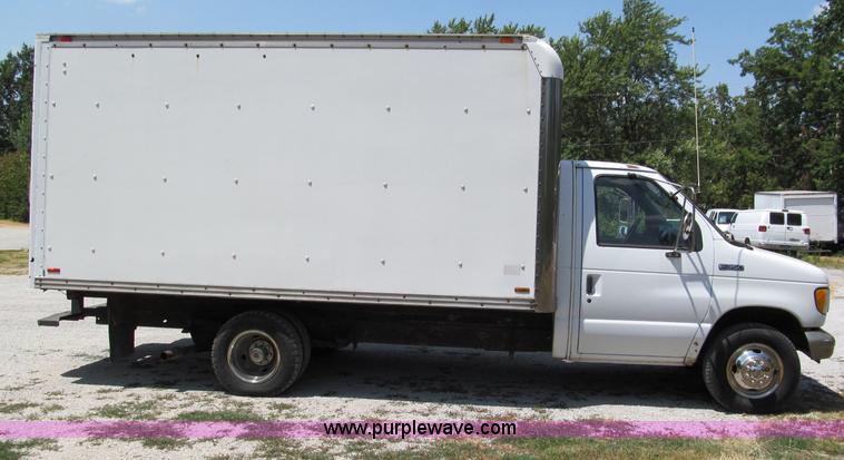 image for item C2439 1993 Ford E350 box truck