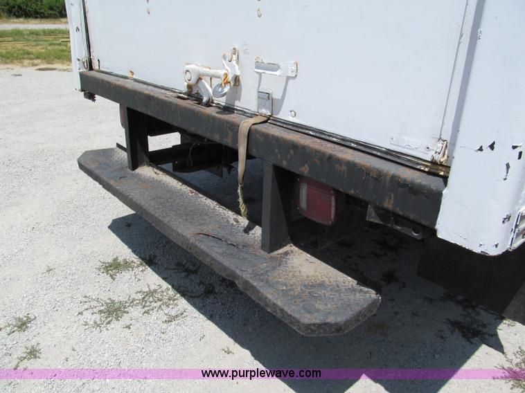 image for item C2439 1993 Ford E350 box truck