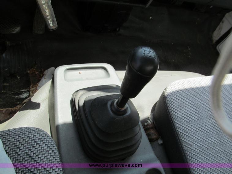 image for item C2440 1994 GMC W4 Cabover box truck