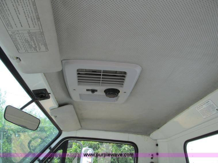 image for item C2440 1994 GMC W4 Cabover box truck