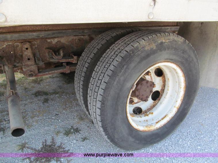 image for item C2440 1994 GMC W4 Cabover box truck