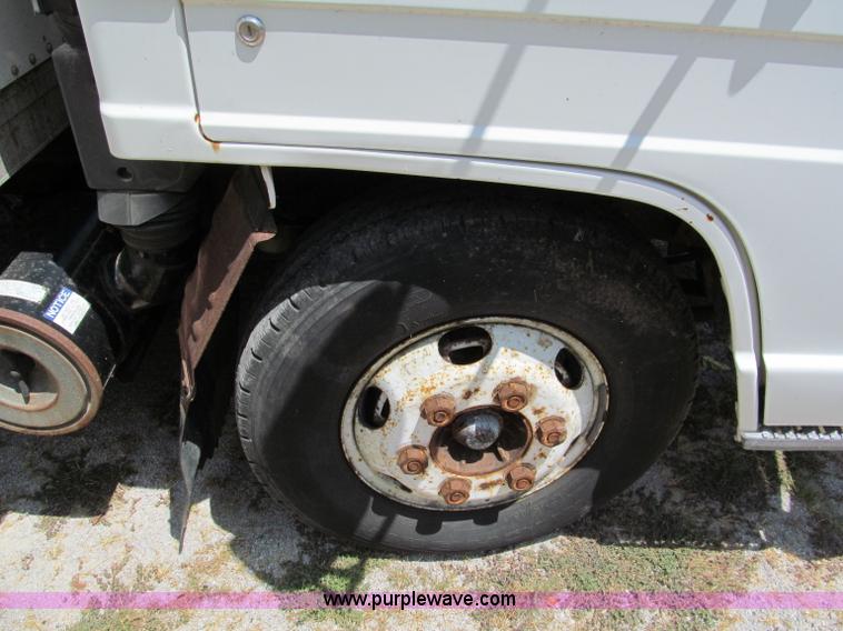 image for item C2440 1994 GMC W4 Cabover box truck