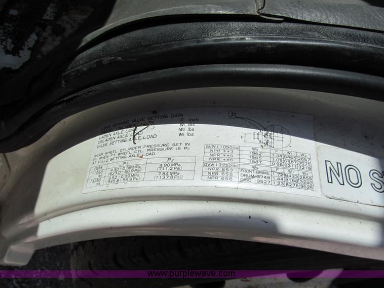 image for item C2440 1994 GMC W4 Cabover box truck