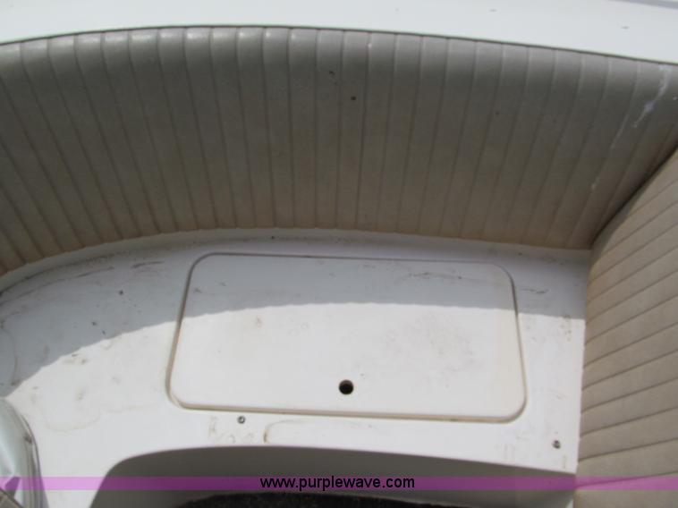 image for item C2498 1975 Correct Craft Southwind 20 boat