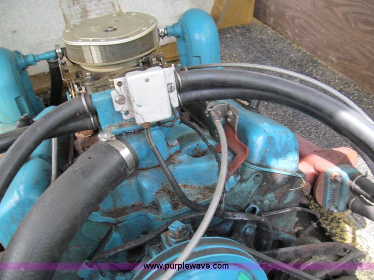 image for item C2498 1975 Correct Craft Southwind 20 boat