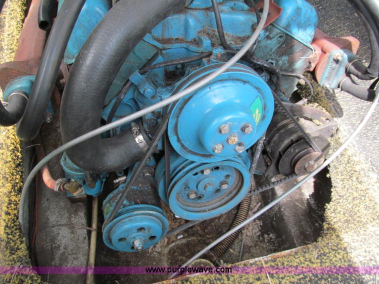 image for item C2498 1975 Correct Craft Southwind 20 boat