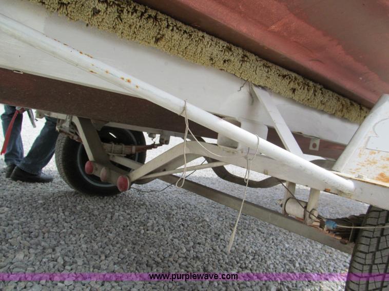 image for item C2498 1975 Correct Craft Southwind 20 boat