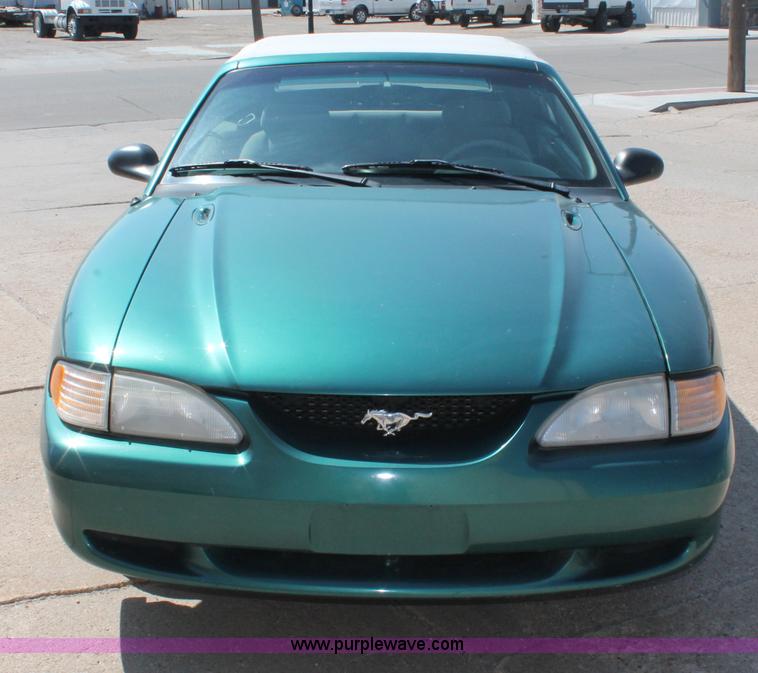 image for item C2695 1997 Ford Mustang convertible