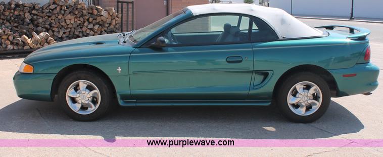 image for item C2695 1997 Ford Mustang convertible