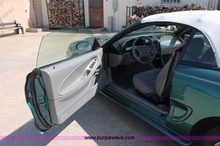 image for item C2695 1997 Ford Mustang convertible