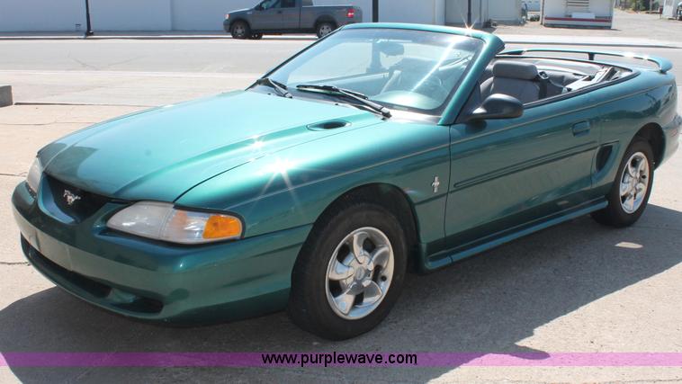 image for item C2695 1997 Ford Mustang convertible