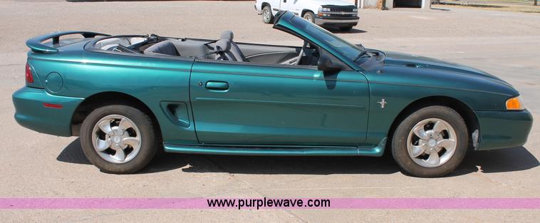 image for item C2695 1997 Ford Mustang convertible