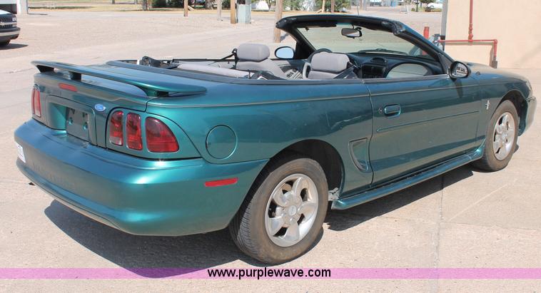 image for item C2695 1997 Ford Mustang convertible