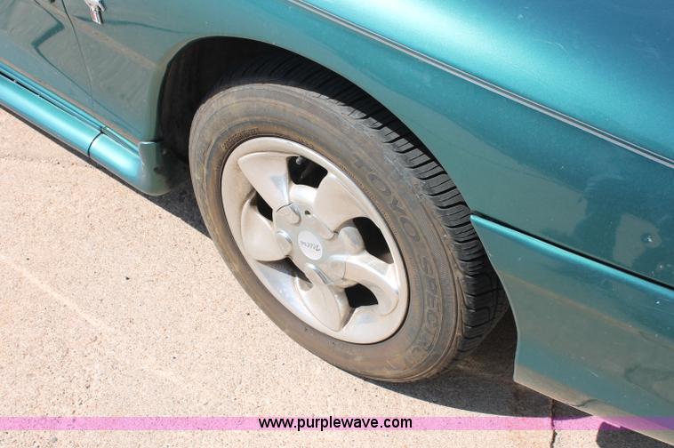 image for item C2695 1997 Ford Mustang convertible