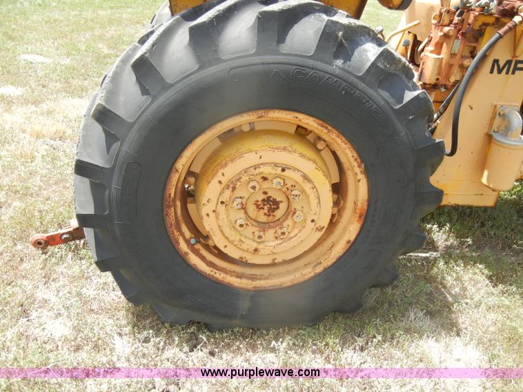 image for item D4299 Massey-Ferguson 40 Industrial tractor