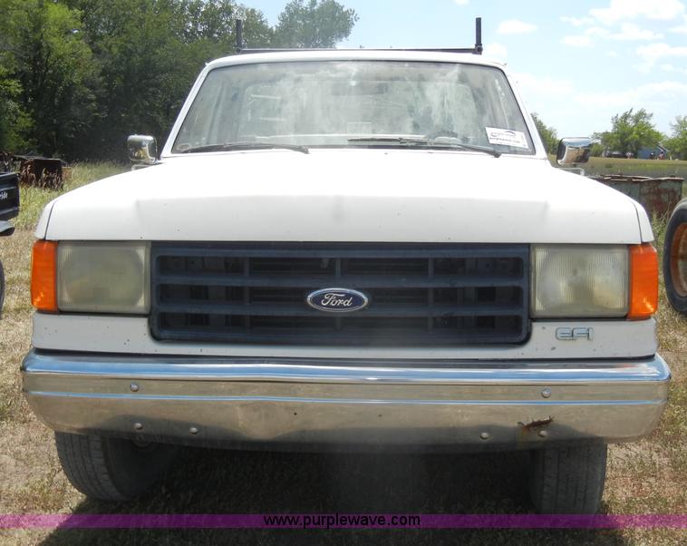 image for item D4301 1988 Ford F250 pickup truck