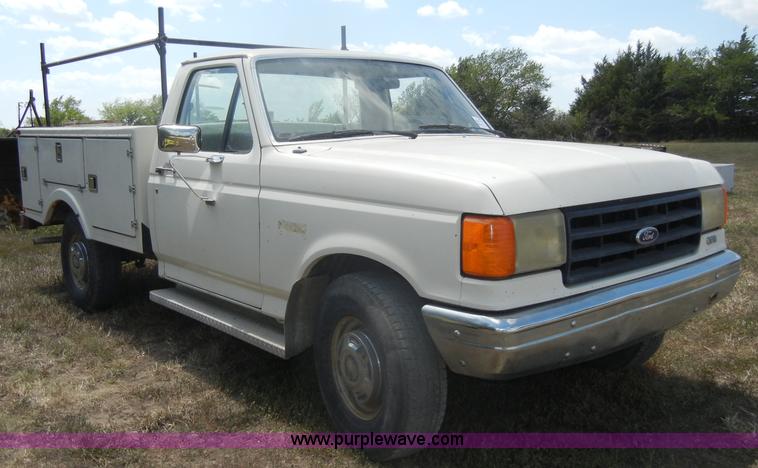 image for item D4301 1988 Ford F250 pickup truck