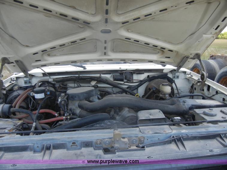 image for item D4301 1988 Ford F250 pickup truck