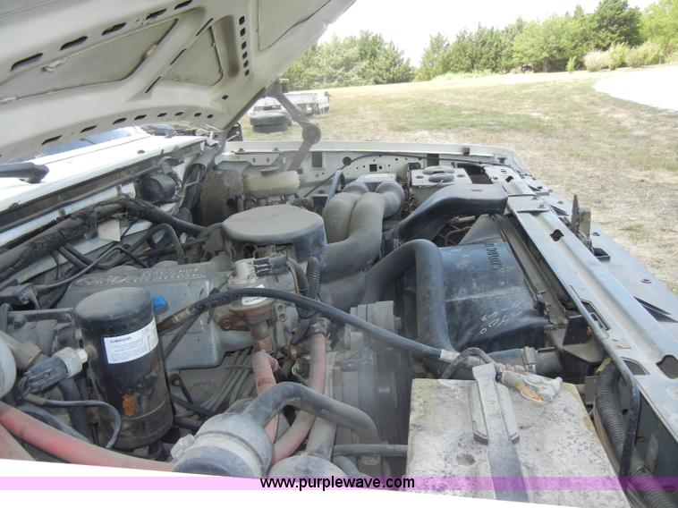 image for item D4301 1988 Ford F250 pickup truck