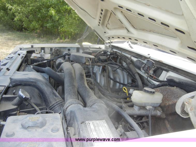 image for item D4301 1988 Ford F250 pickup truck