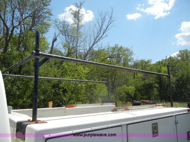 image for item D4301 1988 Ford F250 pickup truck