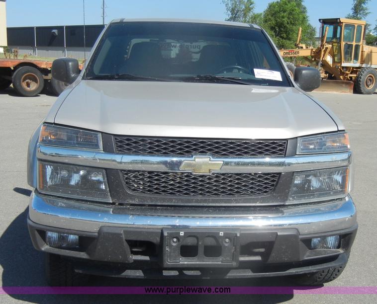 image for item D4312 2005 Chevrolet Colorado LS Z71 pickup truck
