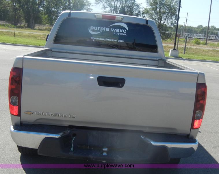 image for item D4312 2005 Chevrolet Colorado LS Z71 pickup truck