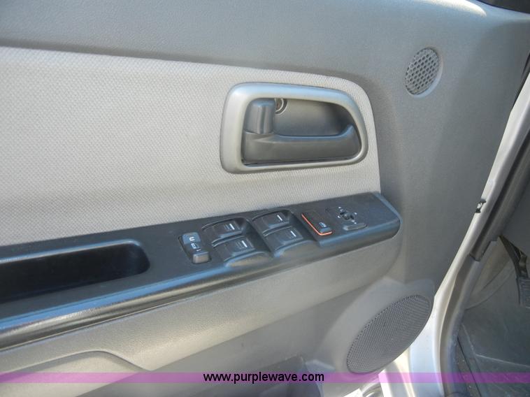 image for item D4312 2005 Chevrolet Colorado LS Z71 pickup truck